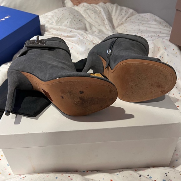 Givenchy gray suede shark-lock open toe bootie - Picture 2 of 3